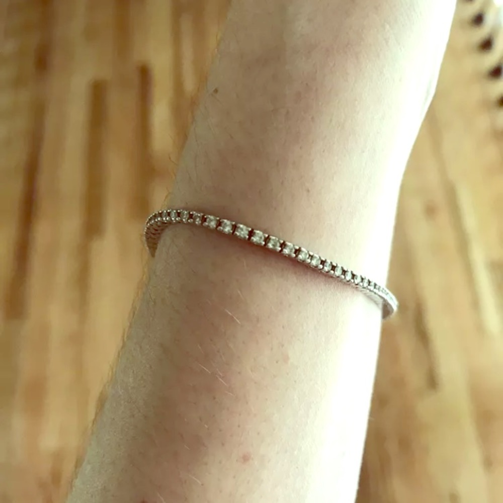 Beautiful Diamond Tennis Bracelet